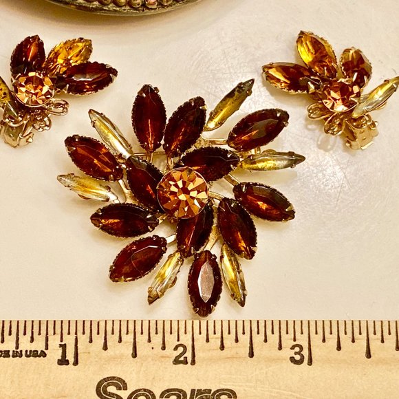 Vintage CATHE Signed Amber Swirl Brooch and Earrings Set - Picture 4 of 5